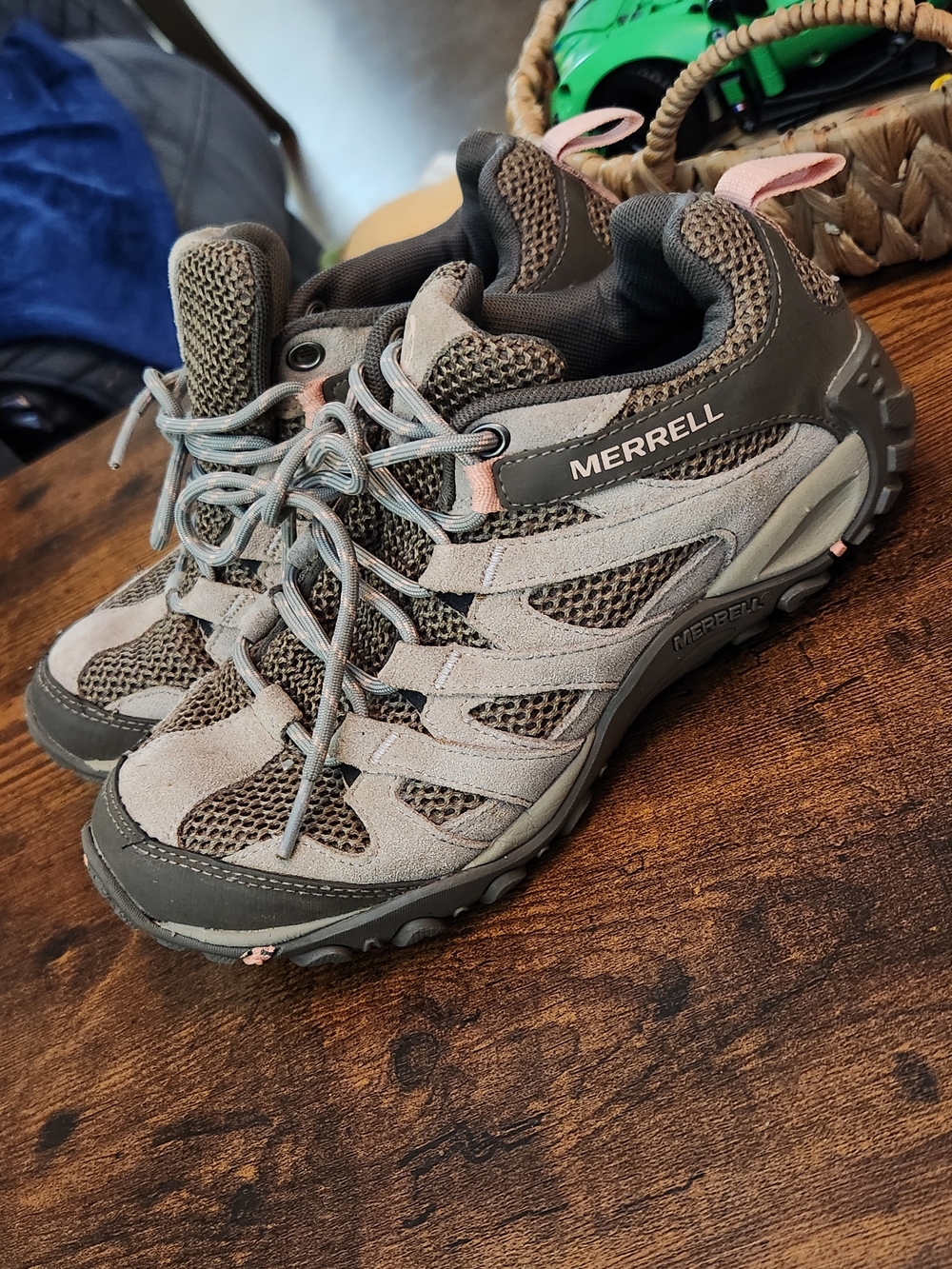 Merrell Women's Hiking Shoes size 6
